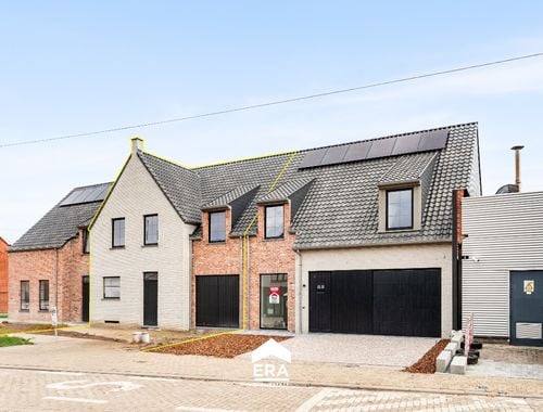                                         Woning te koop in Zwevezele, € 474.300
