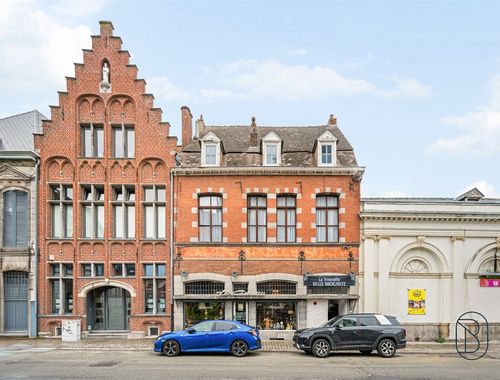                                         Gemengd gebruik te koop in Tournai, € 250.000
