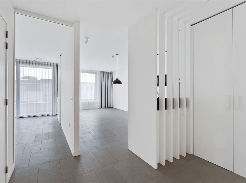 Service flat met 1 slaapkamer en terras in een prachtig nieuw complex!<br />
Ligging: Deze nieuwe serviceflat is centraal en gunstig gelegen in een pr