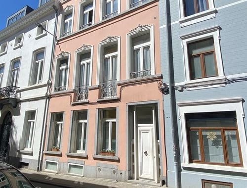                                        Appartement te koop in Elsene, € 299.000
