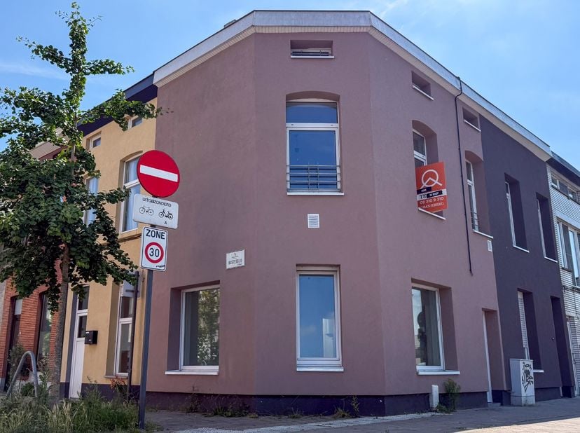 Huis te koop in Gasmeterlaan 146,
                    9000 Gent