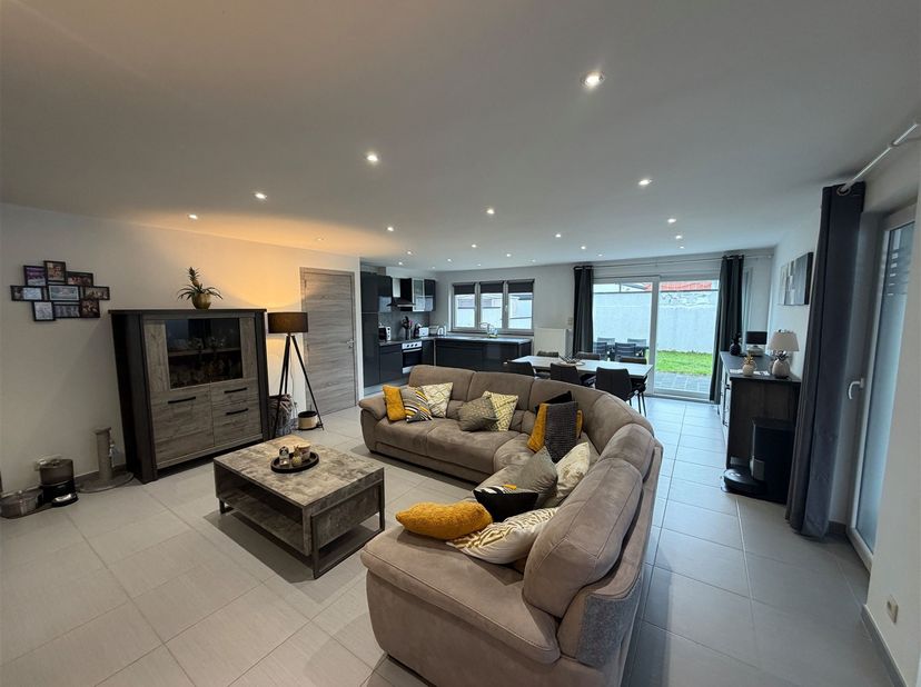Huis te koop in Avenue Paul Pastur 8 bus E,
                    7350 Thulin