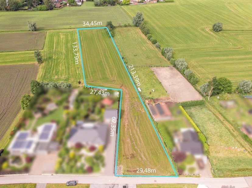 Unieke bouwgrond voor open bebouwing met achterliggend perceel van ca. 6.329 m² te Essen<br />
 <br />
Bent u op zoek naar een bouwgrond waar ruimte,