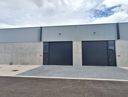                                         Bâtiment d’entreprise à vendre à Hooglede, € 399.000
