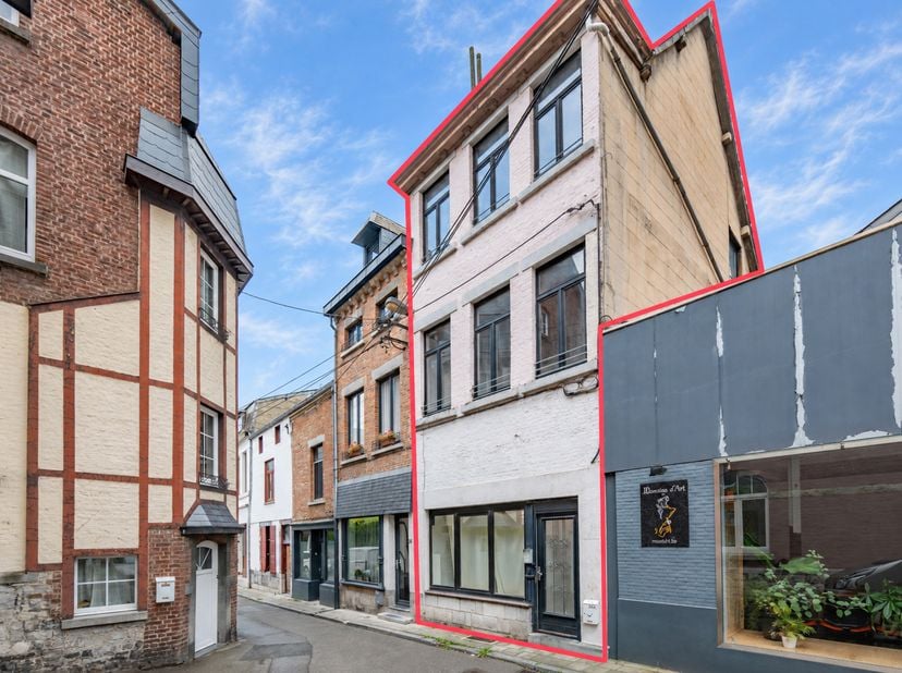 Appartement te koop in Rue des Fossés 26,
                    5500 Dinant