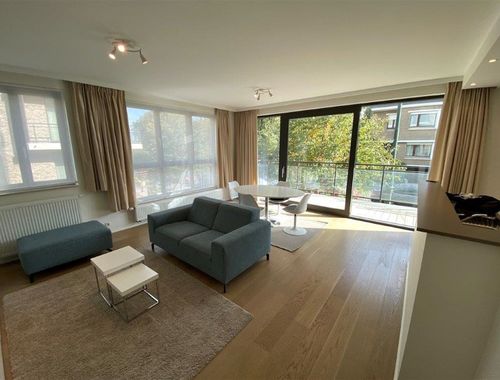                                         Appartement à louer à Bruxelles, € 1.700
