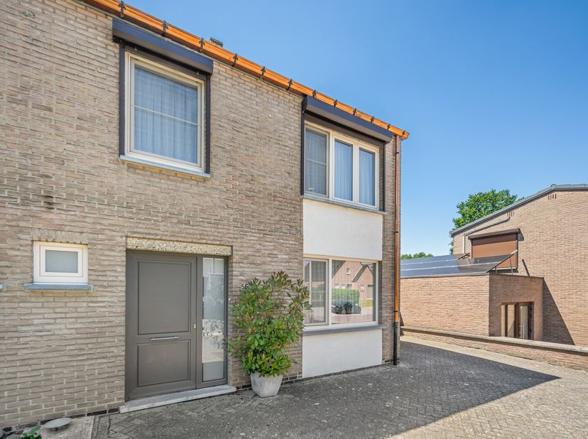 Welkom in deze charmante gezinswoning gelegen in de Kuiperhofstraat te Houthalen. Deze woning combineert ruimte, comfort en een rustige ligging, waard