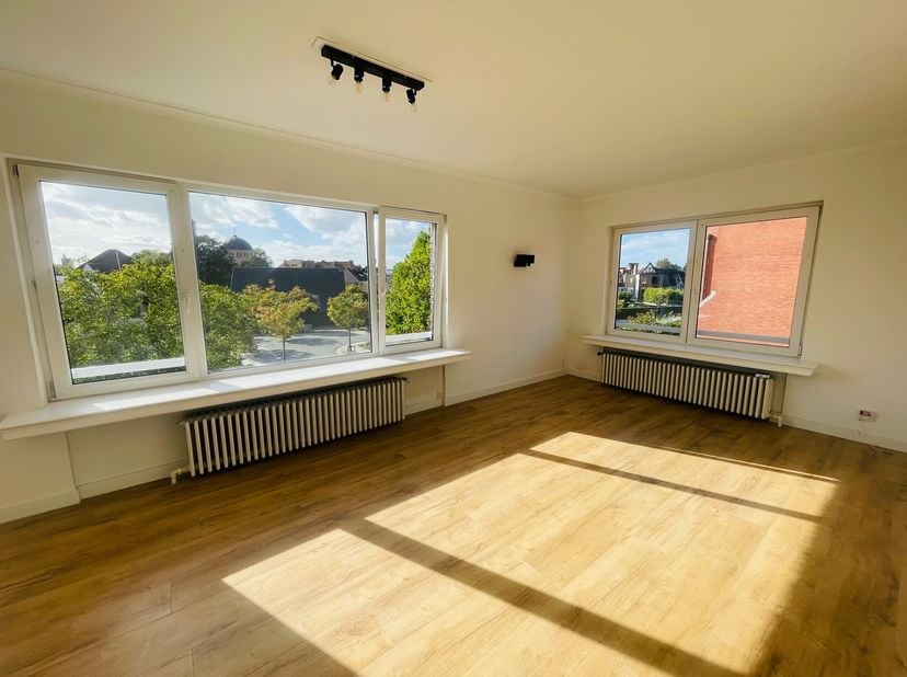 Appartement te huur in Emmanuel de Neckerestraat 8 bus 3,
                    8000 Brugge
