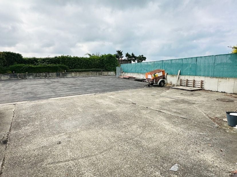 Bien professionnel à vendre
                    à 3511 Kuringen