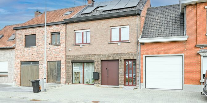 Huis te koop in Waregemstraat 145, 8540 Deerlijk
