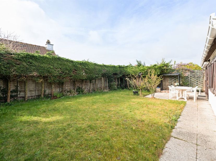 Nieuw aanbod!<br />
Fantastische, instapklare vakantiewoning inclusief inboedel, ideaal gelegen in Park Zeewind 1, op korte afstand van het strand en