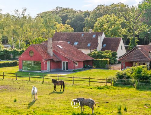                                         Fermette te koop in Beernem, € 1.250.000
