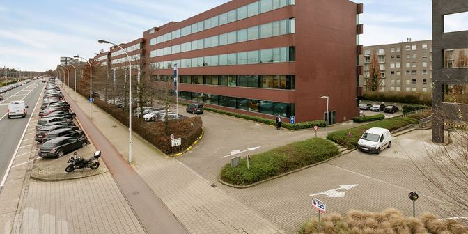Bedrijfsvastgoed te huur in Roderveldlaan 2, 2600 Berchem