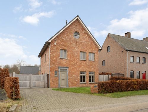                                         Woning te koop in Meerle, € 795.000
