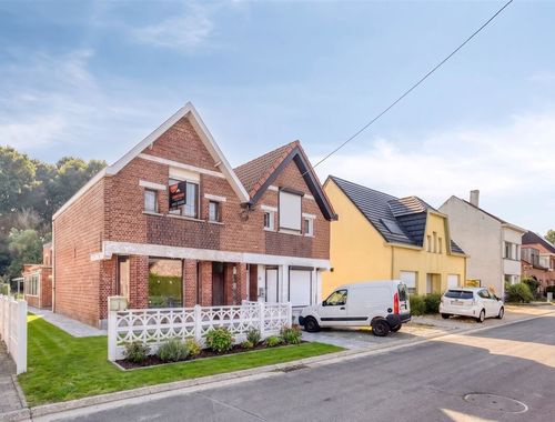                                         Maison unifamiliale à vendre à Hofstade, € 249.000
