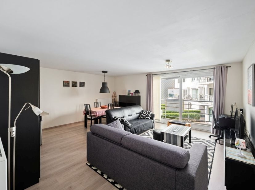 Se détendre dans une résidence avec vuu sur les gardins commune. Cette studio, vous offrez ça à proximité de la digue et le centre du ville. Le studio