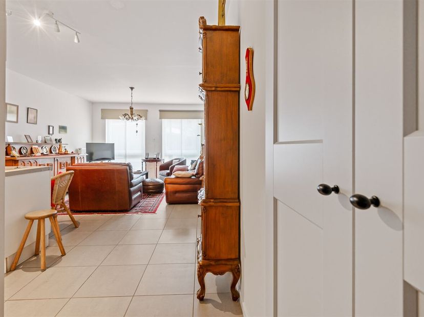 Service flat  in Arendonk<br />
Ligging: <br />
Deze serviceflat bevindt zich op een gunstige locatie, nabij het centrum van Arendonk, waar je winkels