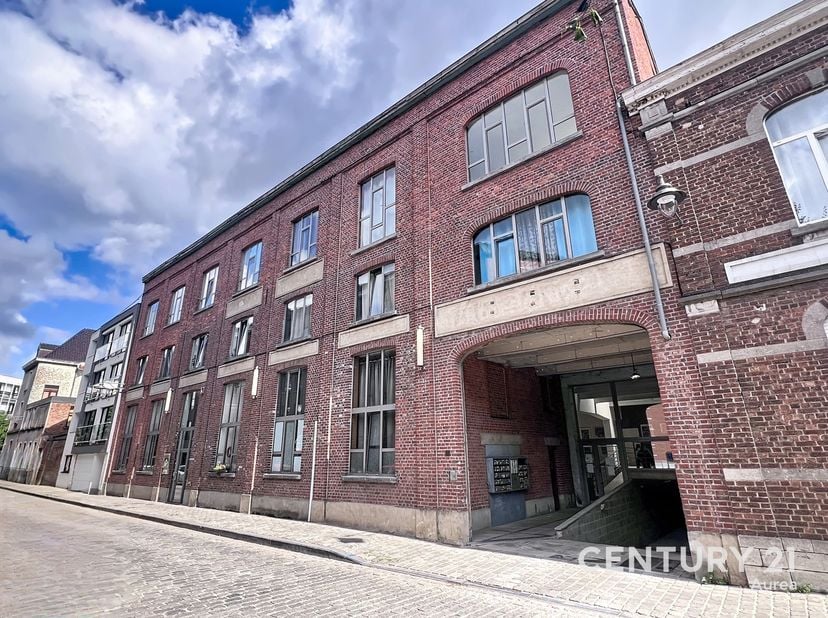 Appartement te huur in Rue Adolphe Pecher 26 bus 1-8,
                    7000 Mons