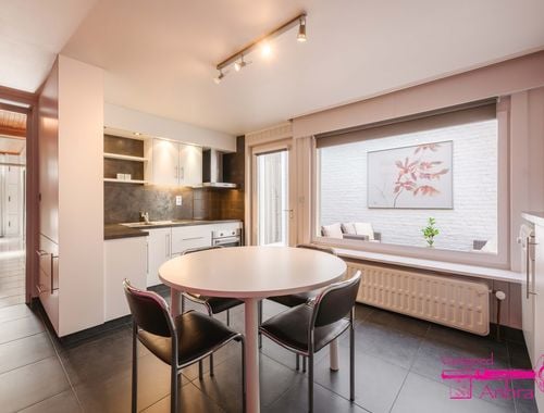                                         Maison d’angle à vendre à Meulebeke, € 245.000
