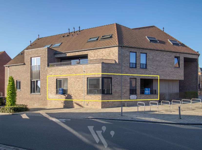 Modern gelijkvloersappartement (1 slpk) uit 2022 aan het dorpsplein van Kemmel