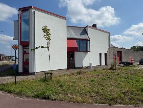                                        Handelspand te huur in Berlaar, € 2.400
