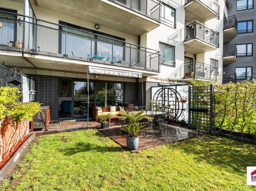[[ DIT PAND NEEMT DEEL AAN DE ERA OPEN HUIZEN DAG OP 13/6 VAN 9:30 TOT 10:30 ]] Modern appartement in Jette, op het Arthur Van Gehuchtenplein, met een