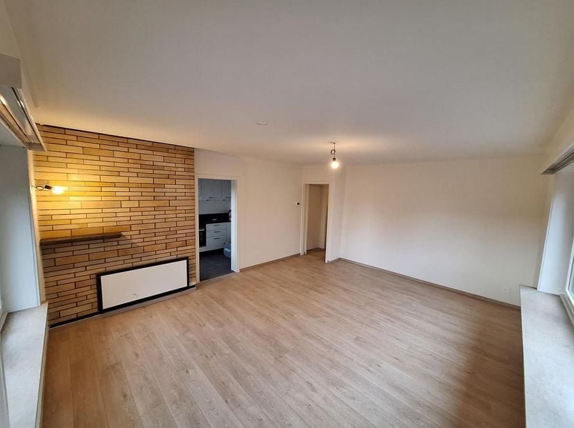 Vous cherchez un appartement à deux pas du centre de Courtrai, sans l’agitation du centre-ville, mais avec toutes les commodités à proximité ? Alors c