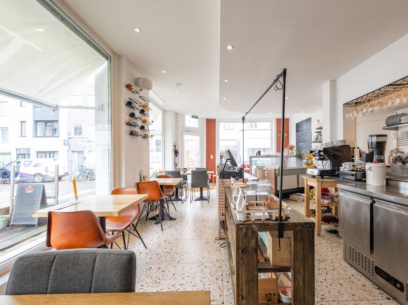 Bien professionnel à vendre
                    à 2018 Antwerpen