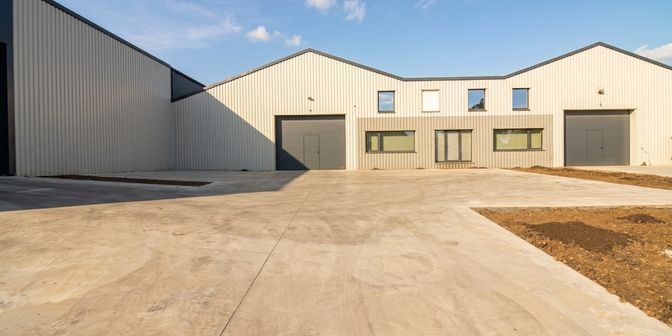 Bien professionnel à louer à Filips Van Kleefstraat 1, 8820 Torhout