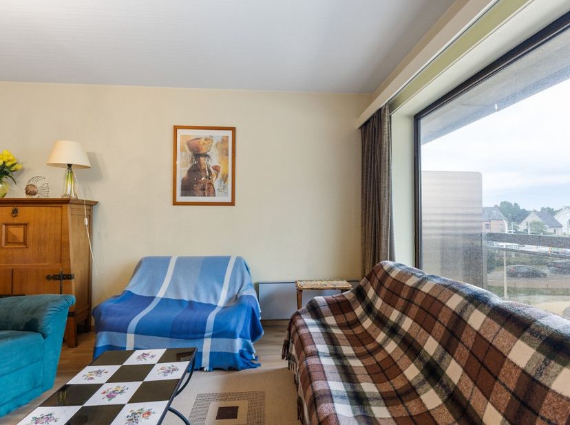 De Panne: Ruime 2-slaapkamerappartement op topligging nabij zeeOp zoek naar een appartement aan zee? Dit ruime 2-slaapkamerappartement is gelegen op d
