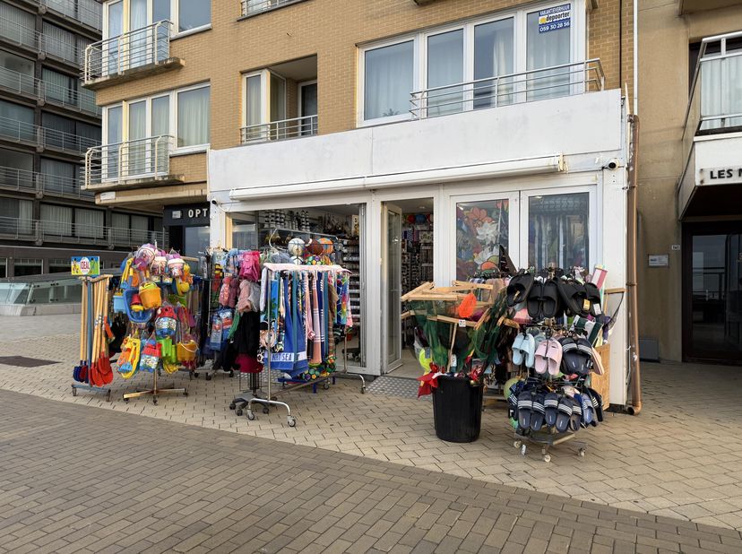 Bien professionnel à remettre
                    à 8430 Middelkerke