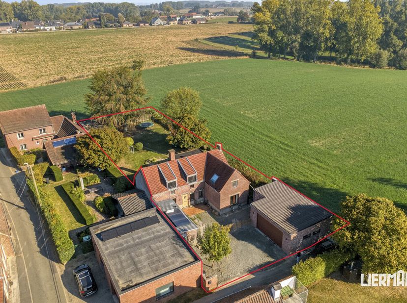 Huis te koop in Zavelstraat 45,
                    9550 Sint-Lievens-Esse