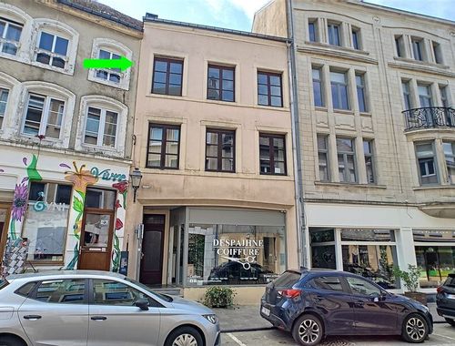                                         Appartement à louer à Arlon, € 820
