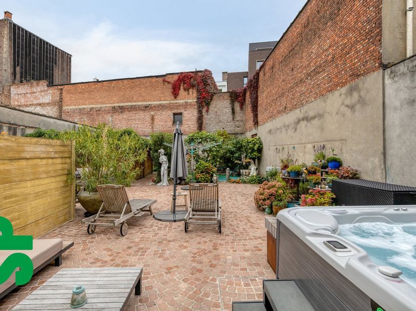 Appartement à vendre
                    à 2018 Antwerpen