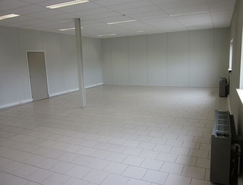                                         Kantoorruimte te huur in Verrebroek, € 445
