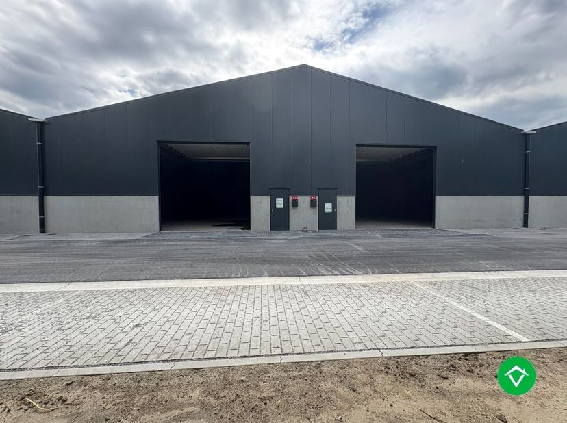 Op zoek naar een slimme investering of een nieuwe locatie voor je onderneming?<br />
Ontdek deze gloednieuwe KMO-units in Werken (Kortemark), strategi