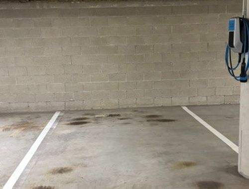                                         Garage à louer à Hasselt, € 110
