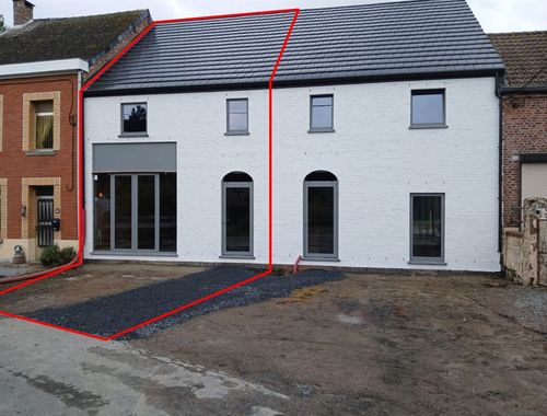                                         Maison unifamiliale à vendre à Saint-Symphorien, € 329.000
