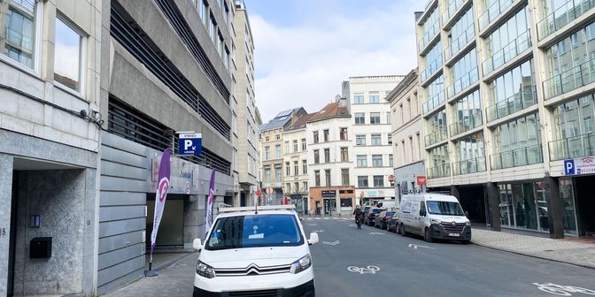 Garage te koop in Livornostraat 7, 1060 Sint-Gillis