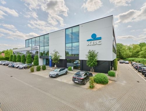                                         Kantoorruimte te huur in Neerpelt, € 8.000

