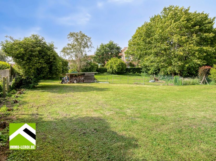 Bekijk dit perceel bouwgrond rechtstreeks op de site van Immo Leroi:<br />
https://www.immo-leroi.be/pand/kopen-grond-tongeren/7591155?<br />
<br />
G