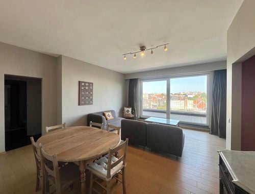                                        Appartement à louer à Ixelles, € 1.500

