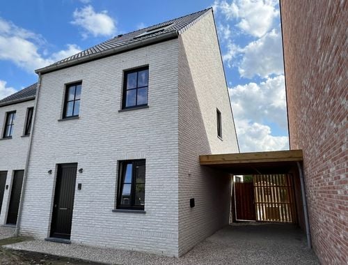                                         Maison unifamiliale à louer à Jabbeke, € 1.300
