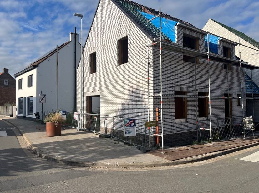 Maison à vendre à Sarkoheemstraat 1a,
                    8490 Zerkegem