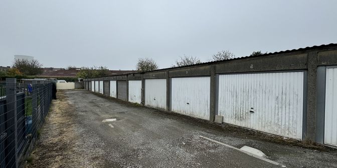 Garage te koop in Groot-Bijgaardenstraat 51a, 1600 Sint-Pieters-Leeuw