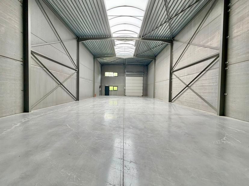 Bien professionnel à vendre
                    à 9900 Eeklo