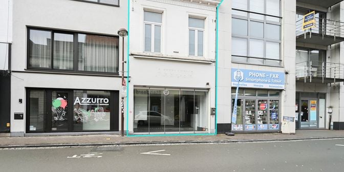 Bien professionnel à vendre à Stationsstraat 9, 8790 Waregem