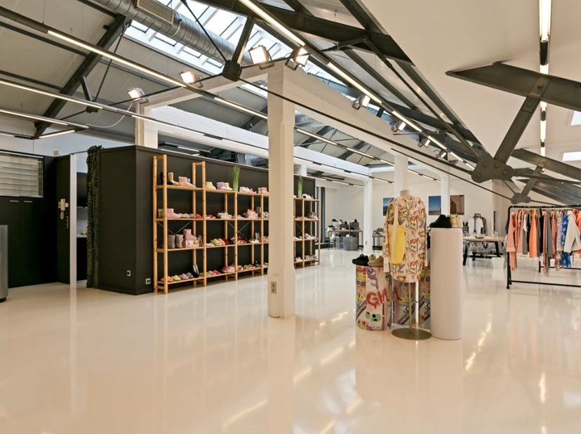 Bedrijfsvastgoed te huur in Oudeleeuwenrui 7,
                    2000 Antwerpen