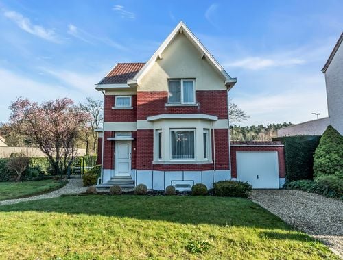                                         Maison à vendre à As, € 300.000
