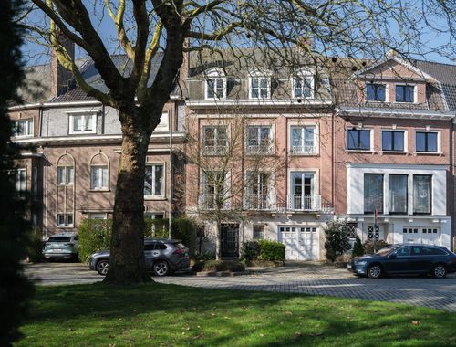                                         Herenhuis te koop in Kortrijk, € 530.000
